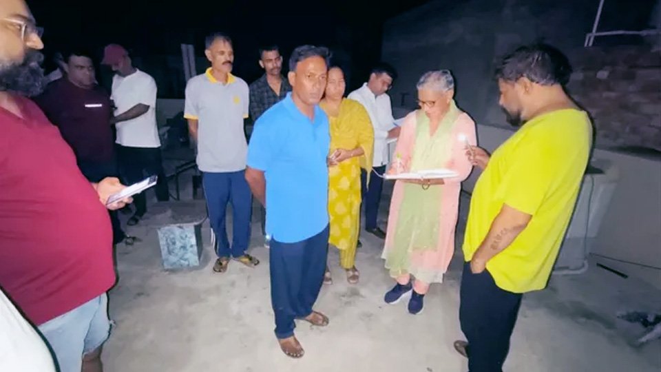 रोहतक के नेहरू कॉलोनी क्षेत्र से जुड़े चेतना मौत मामले की सांकेतिक तस्वीर। विवाहिता का शव पानी की टंकी में मिलने के बाद पुलिस और एफएसएल टीम मामले की जांच कर रही है।