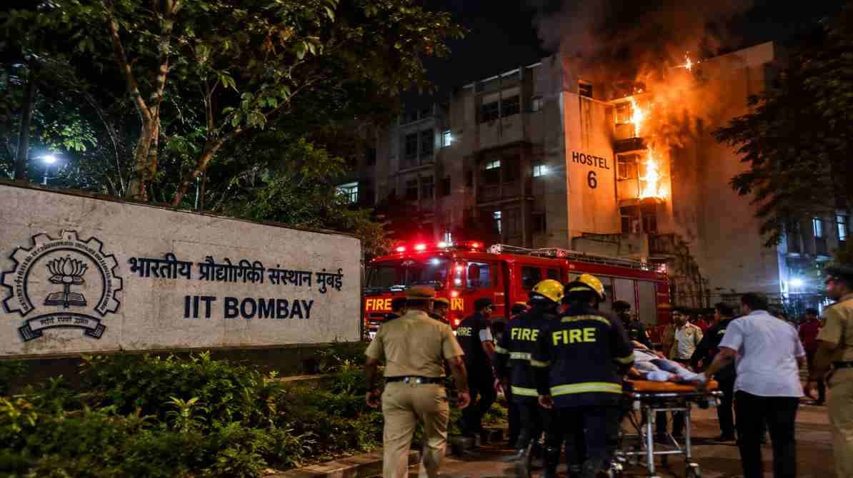 IIT बॉम्बे गैस रिसाव से आग, पांच लोग घायल